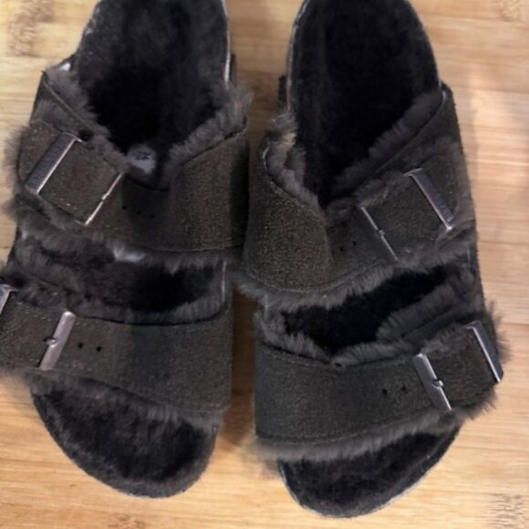 NWOT - Birkenstock Arizona Chocolate Suede Shearling Slide Sandal - Picture 11 of 16